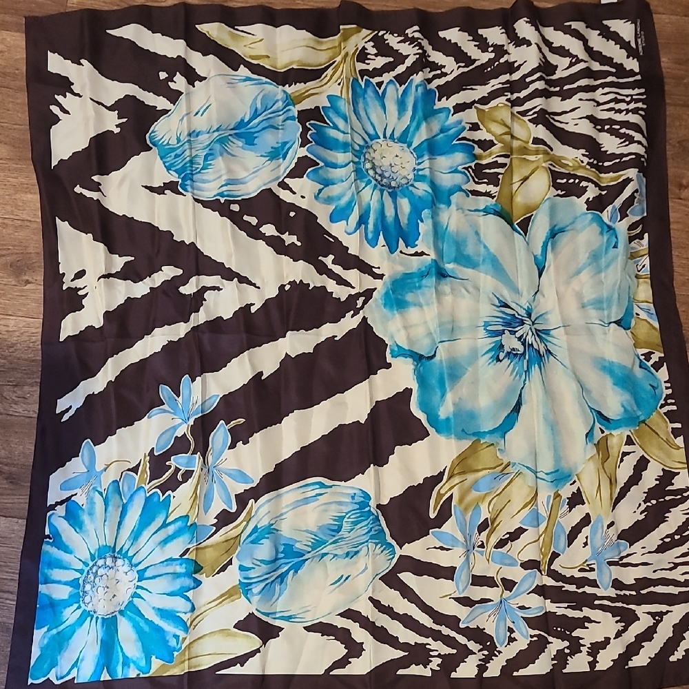 Adrienne Landau Brown and Cream Scarf